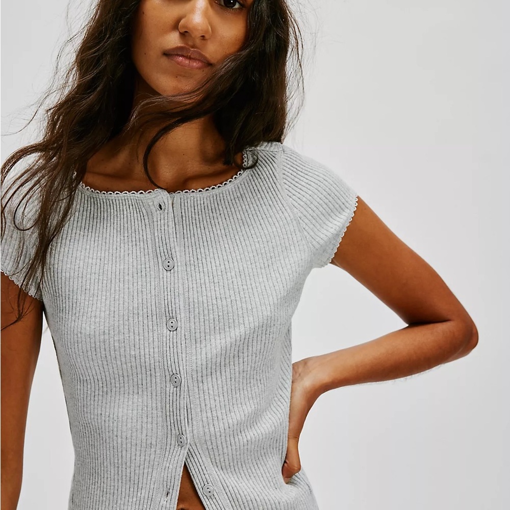 Free People Light Gray Ribbed Button-Down Shirt “Most Wanted Cardi” Never worn!